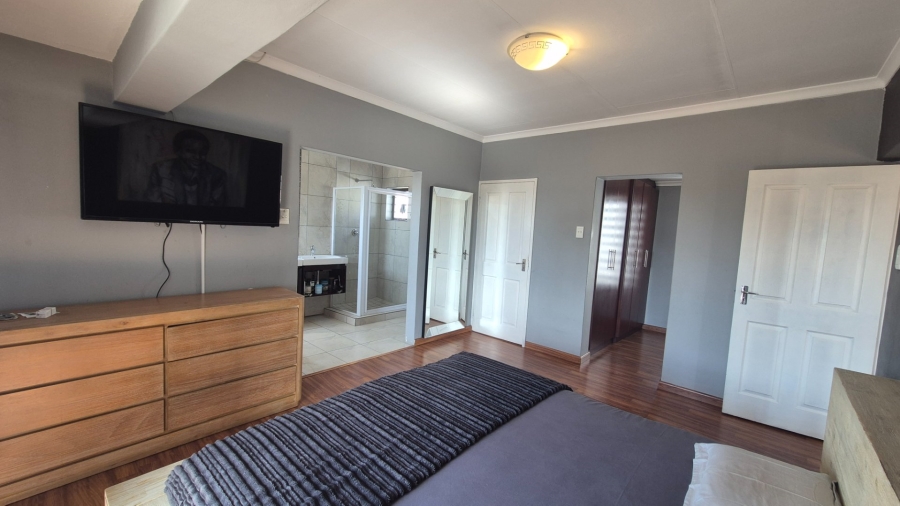 3 Bedroom Property for Sale in Roodia Free State